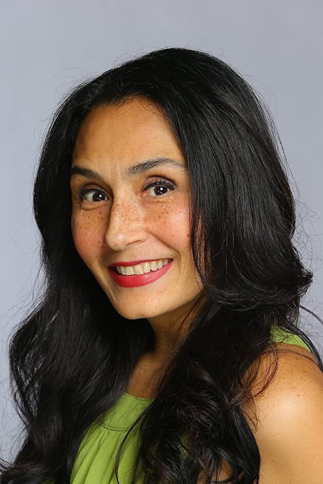 Teresa Loyzaga as Laviña in Marry Me, Marry You