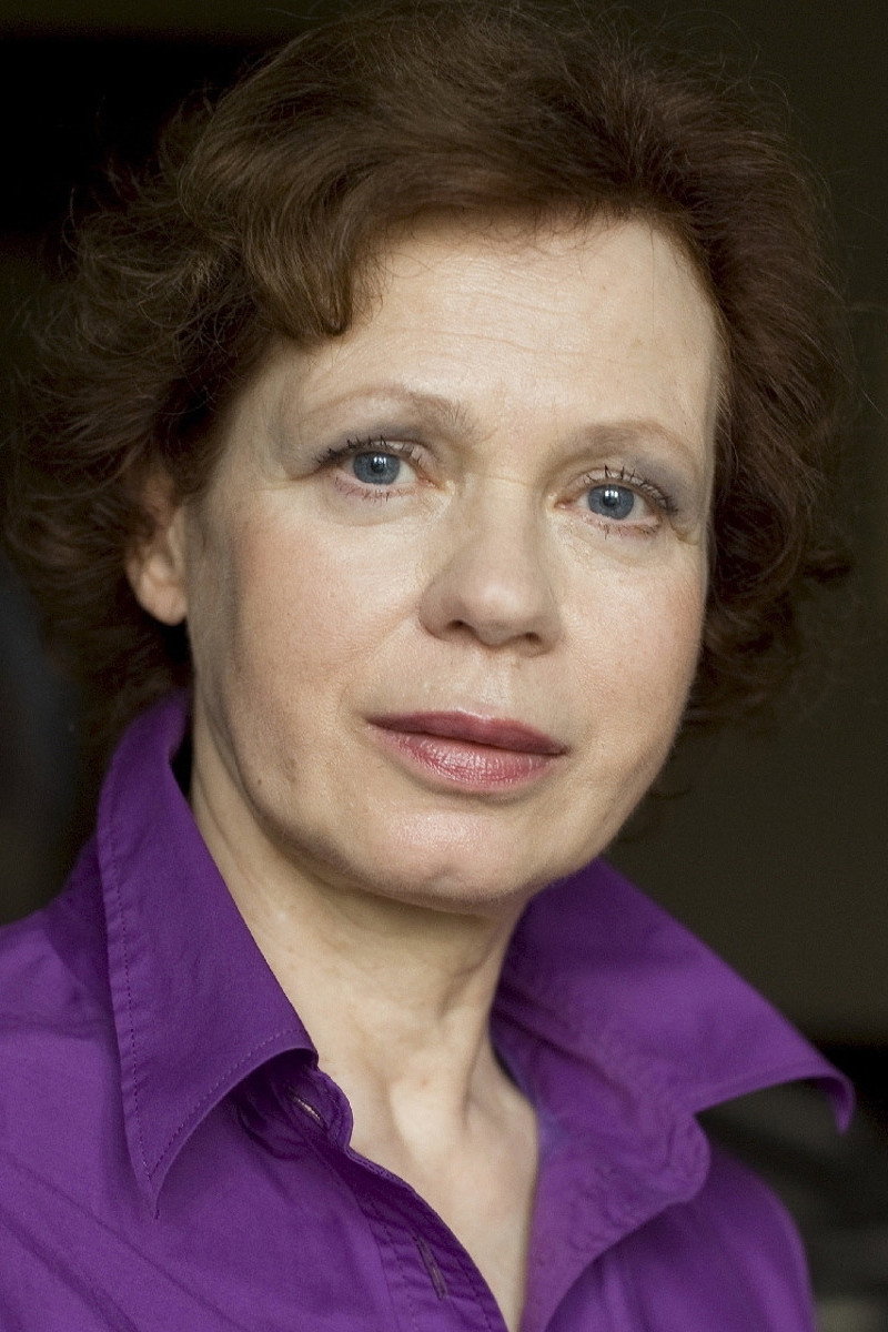 Renate Krößner as Caramba in Feuer unter Deck