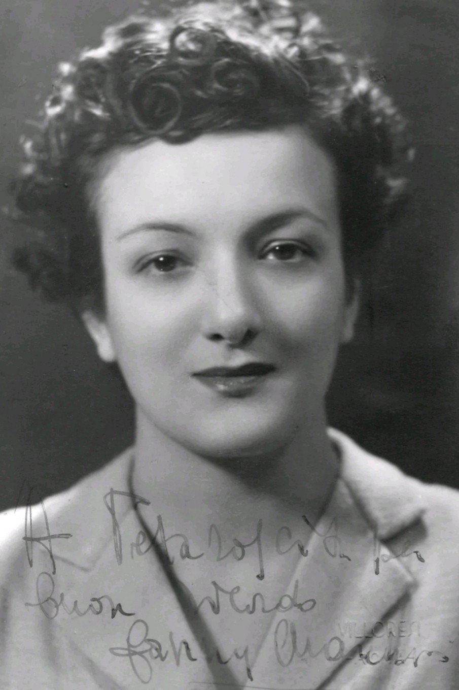 Fanny Marchiò as Marilena Alba Vellardi in The White Sheik