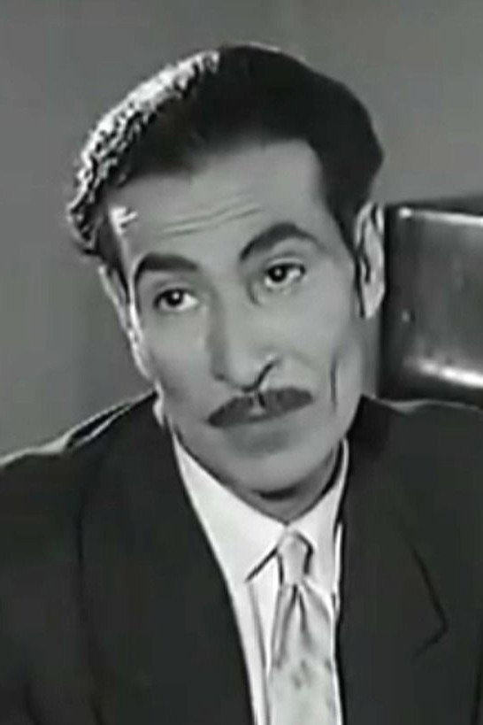 Shafiq Nour ElDein as Khawaja Shafiq in Ismail Yassine in Prison