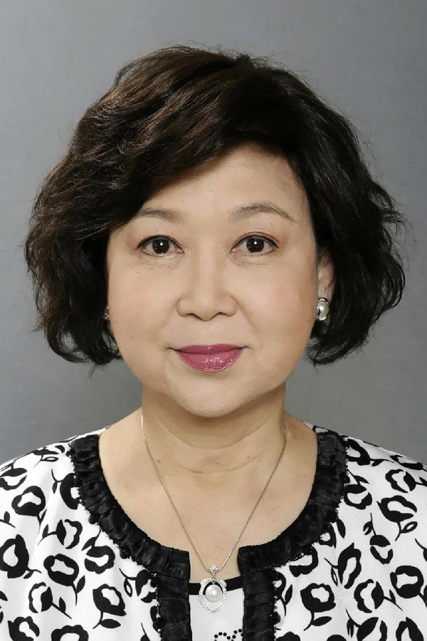 朱咪咪 as 杜彩霞 in 非一般妈妈