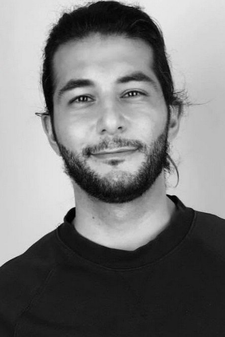 Dadyar Tristan Vakili as Vahid in The Last King