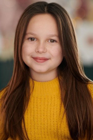 Taya Messier as Violet in When Hope Calls Christmas