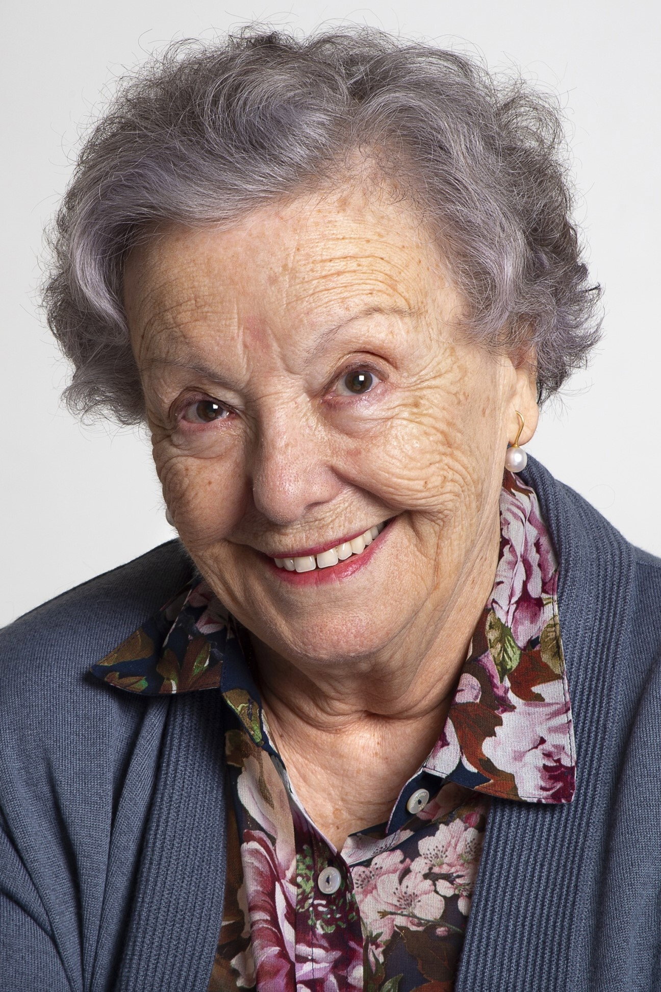 María Galiana as Madre in Drop Kick on My Devil!!