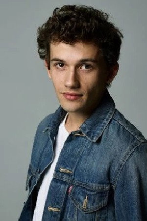 Eli Brown as Obie Bergmann in Gossip Girl