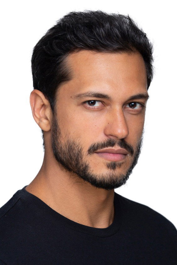 Raphael Viana as Carlos in Nothing to Lose 2