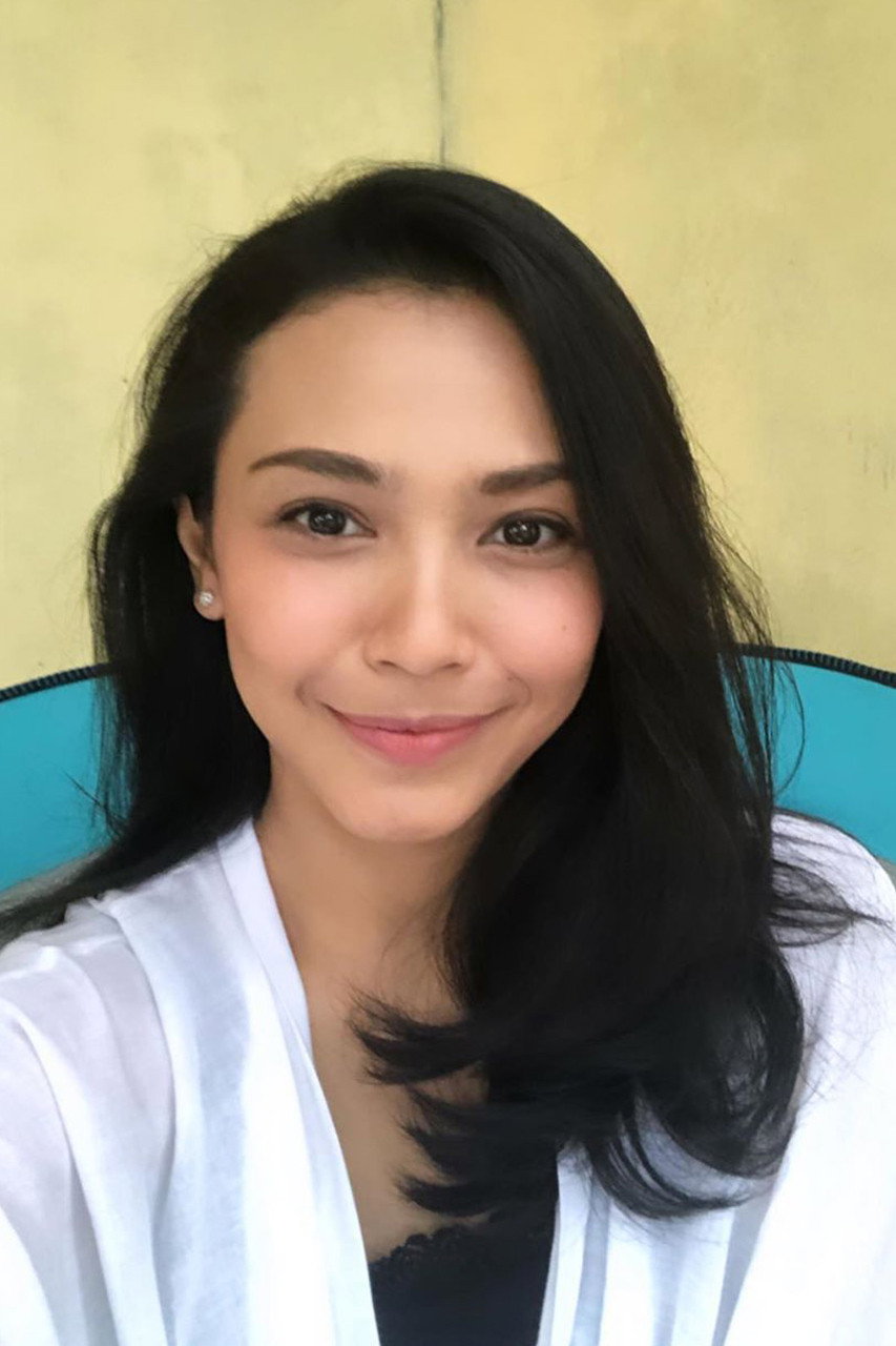 Dea Lestari as Mawar in Call of The Dead
