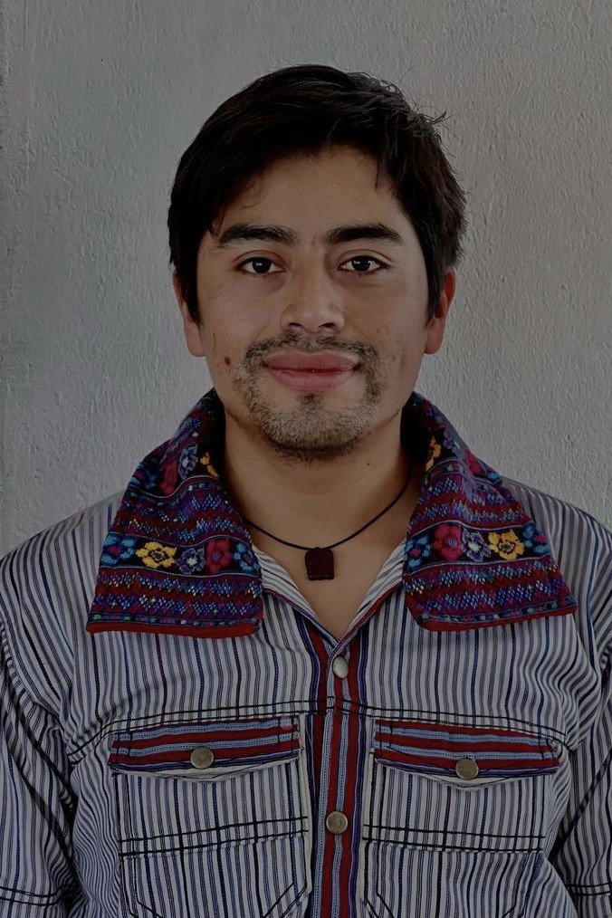 Enrique Salanic as Andrés Morales in The Crossing