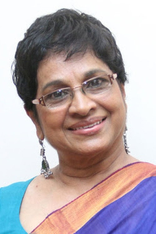 Swarna Mallawarachchi as Manorani Saravanamuttu in Rani
