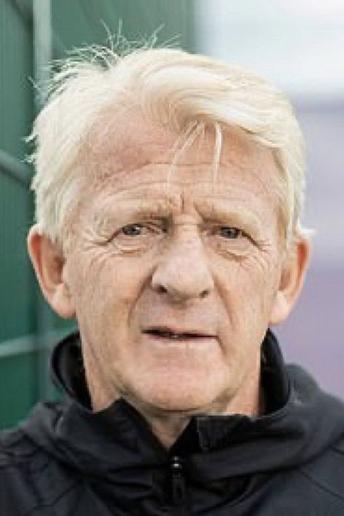 Gordon Strachan as Self in Sir Alex Ferguson: Never Give In
