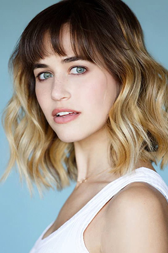 Alix Elizabeth Gitter as Molly Tobin in A Mother's Rage