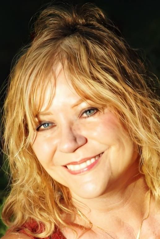 Jeanette O'Connor as Mother in The Forest