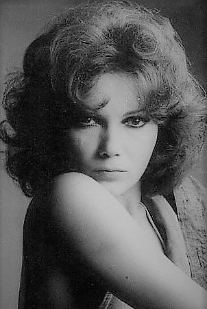 María Silva as Susan in Devil's Kiss