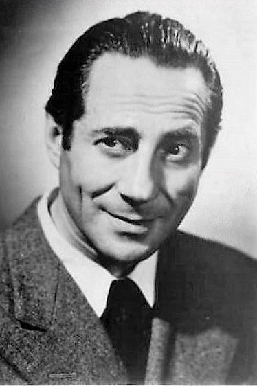 Joseph Buloff as Remendado in The Loves of Carmen