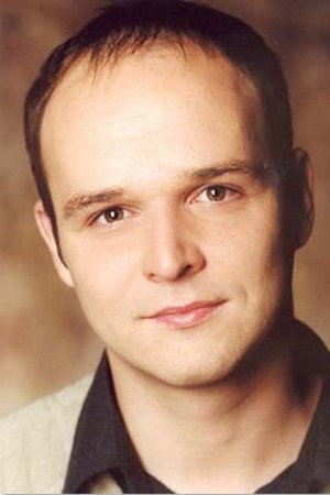 Artur Kruczek as Paweł in Prosta historia o miłości