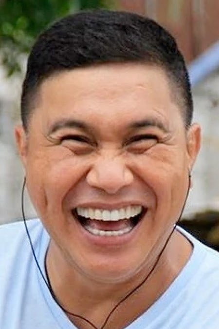 Jose Manalo as Justine Kilabot in D' Kilabots Pogi Brothers Weh?!?