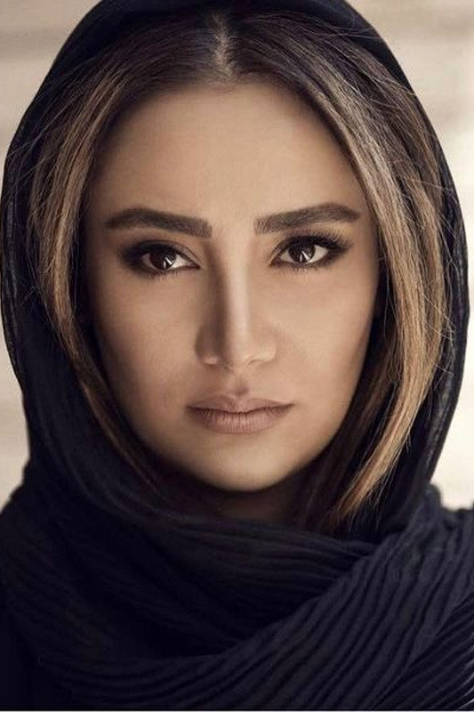 Bahareh Afshari as Hajar FallahZadeh in Lost Prestige