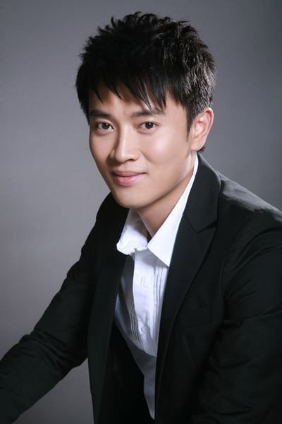 Jiang Yi as 赵元卿 in Beauty Private Kitchen