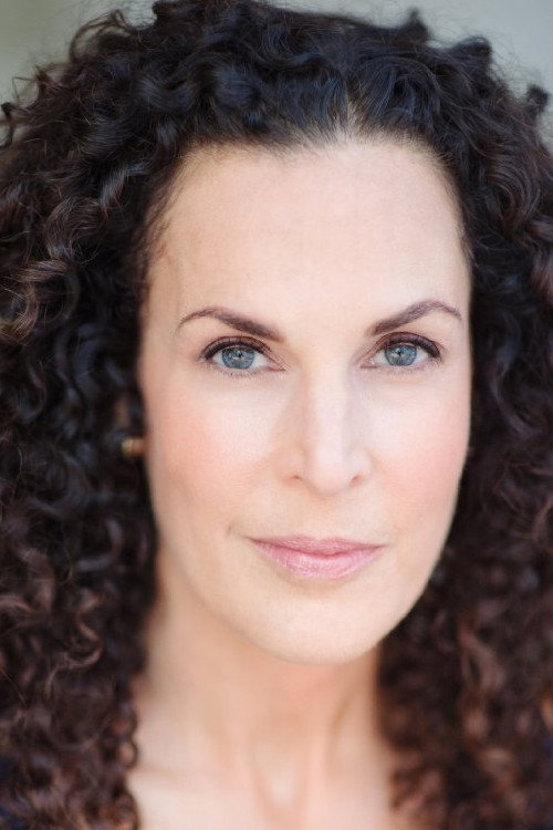 Lisa Kaminir as Carpet Show Coordinator in Fashionably L.A.