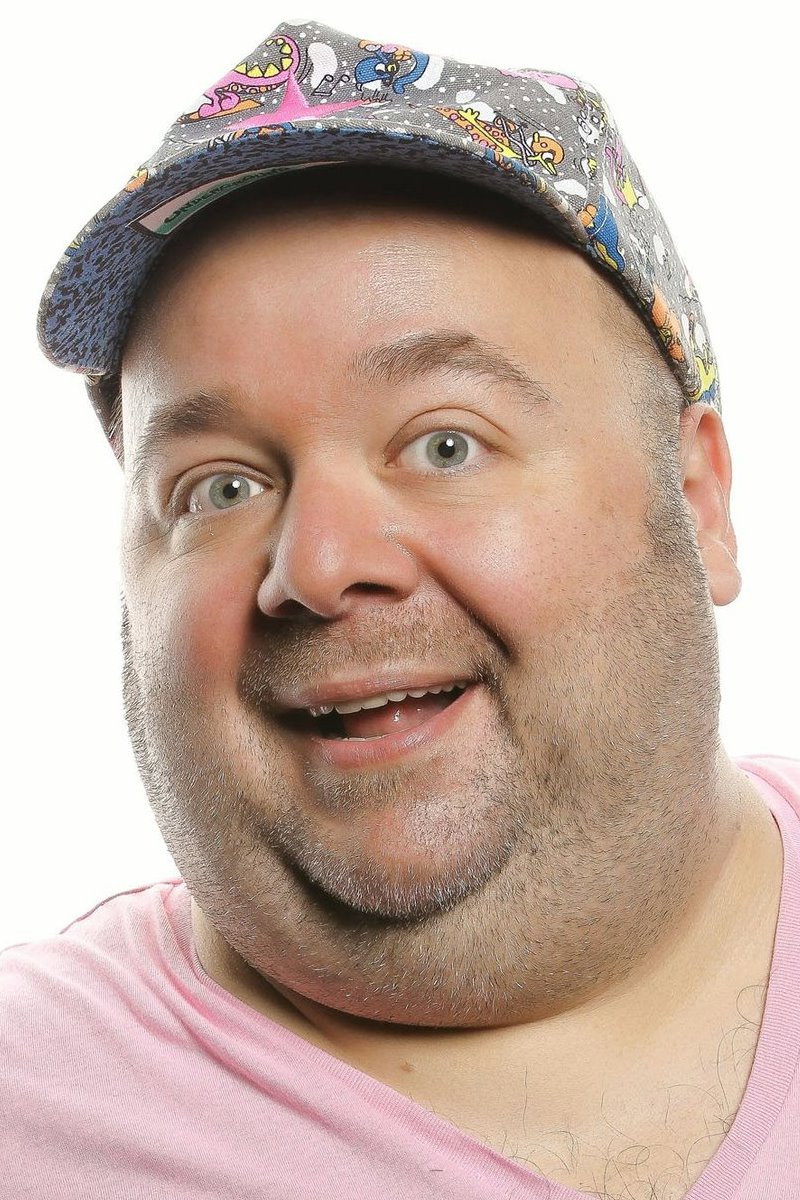 Dirk Bach as Self - Narrator (voice) in Tom und das Erdbeermarmeladebrot mit Honig