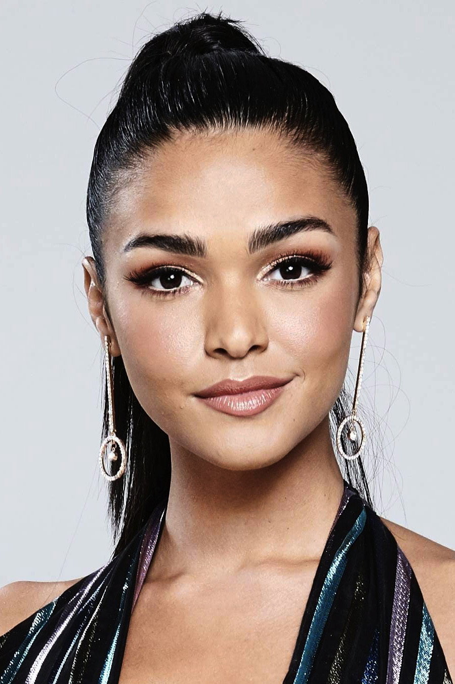 Kiara Liz as Camila in Panama