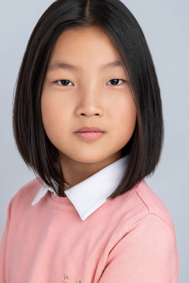 Diana Tsoy as Binna in Valiant One