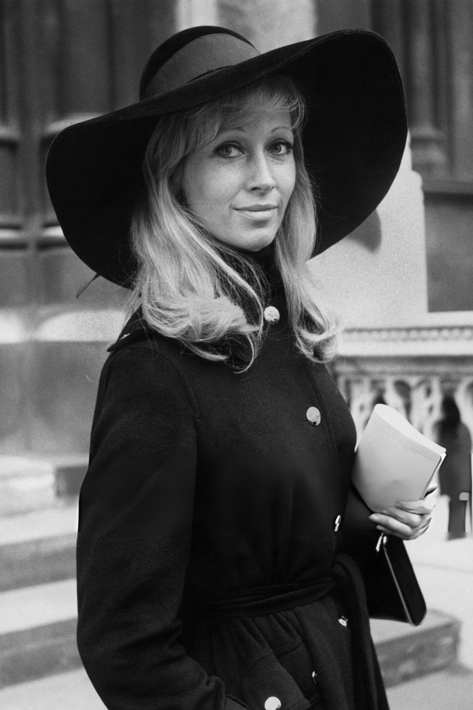 Elizabeth Rees-Williams as Self in The Ghost of Richard Harris