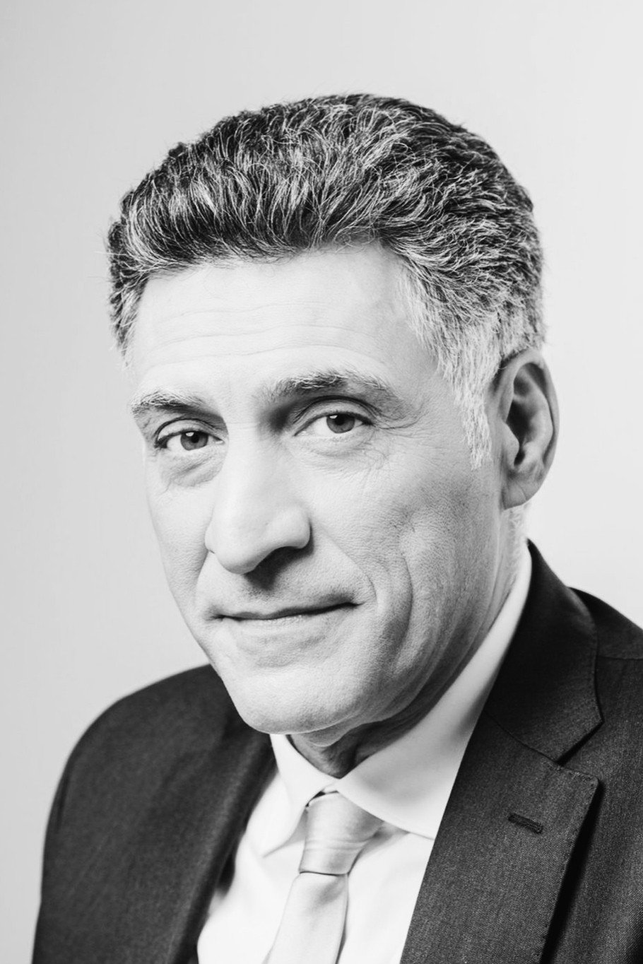 Тигран Кеосаян as Sergey Zemtsov in Любовница