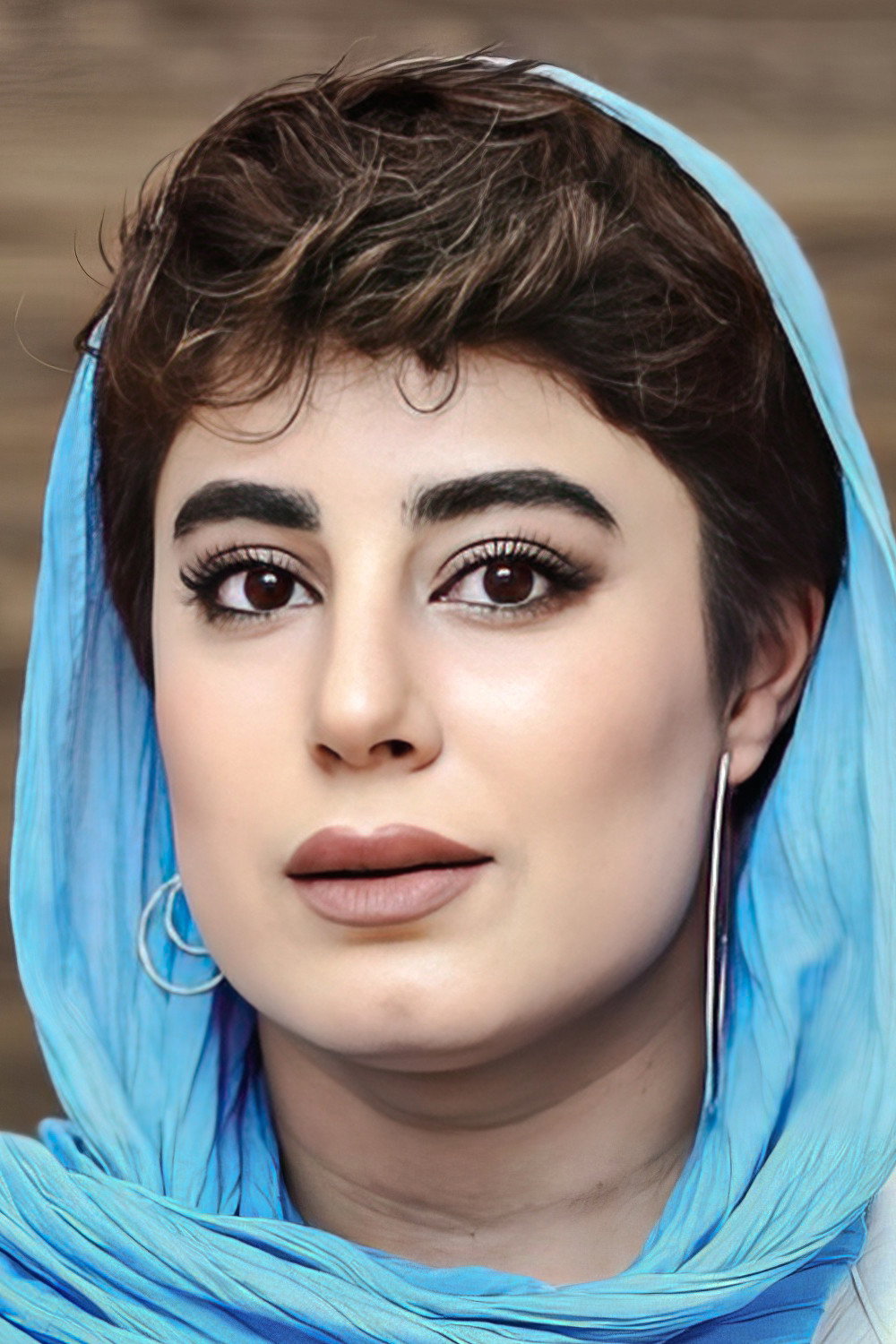 Masoumeh Robaninia as Jeyran in Atabai
