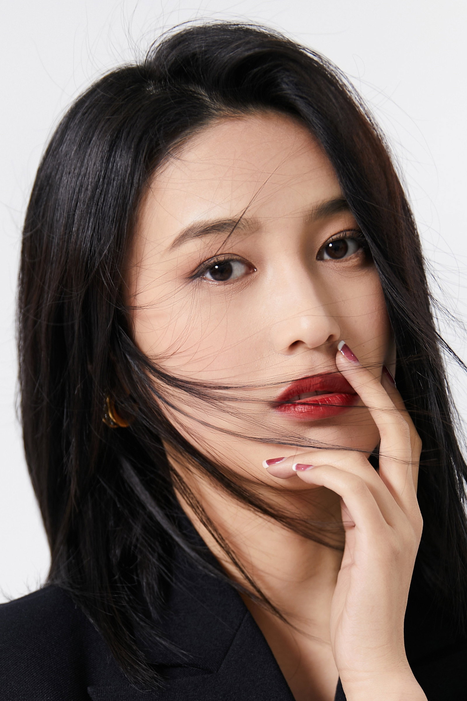 张梦茹 as Bai Sha in Strange Memories