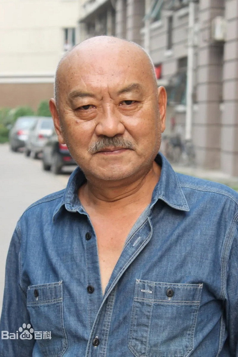 Jiang Hua as ShanChang Li/李善长 in 传奇皇帝朱元璋