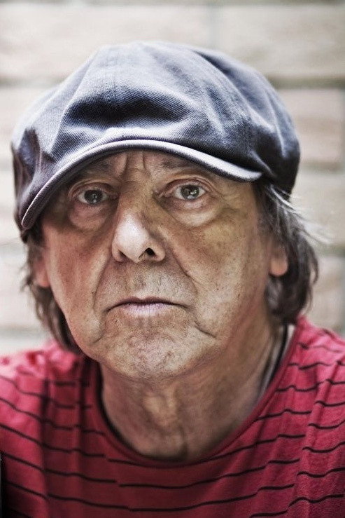 Boris Hybner as šašek in The Devil Knows Why
