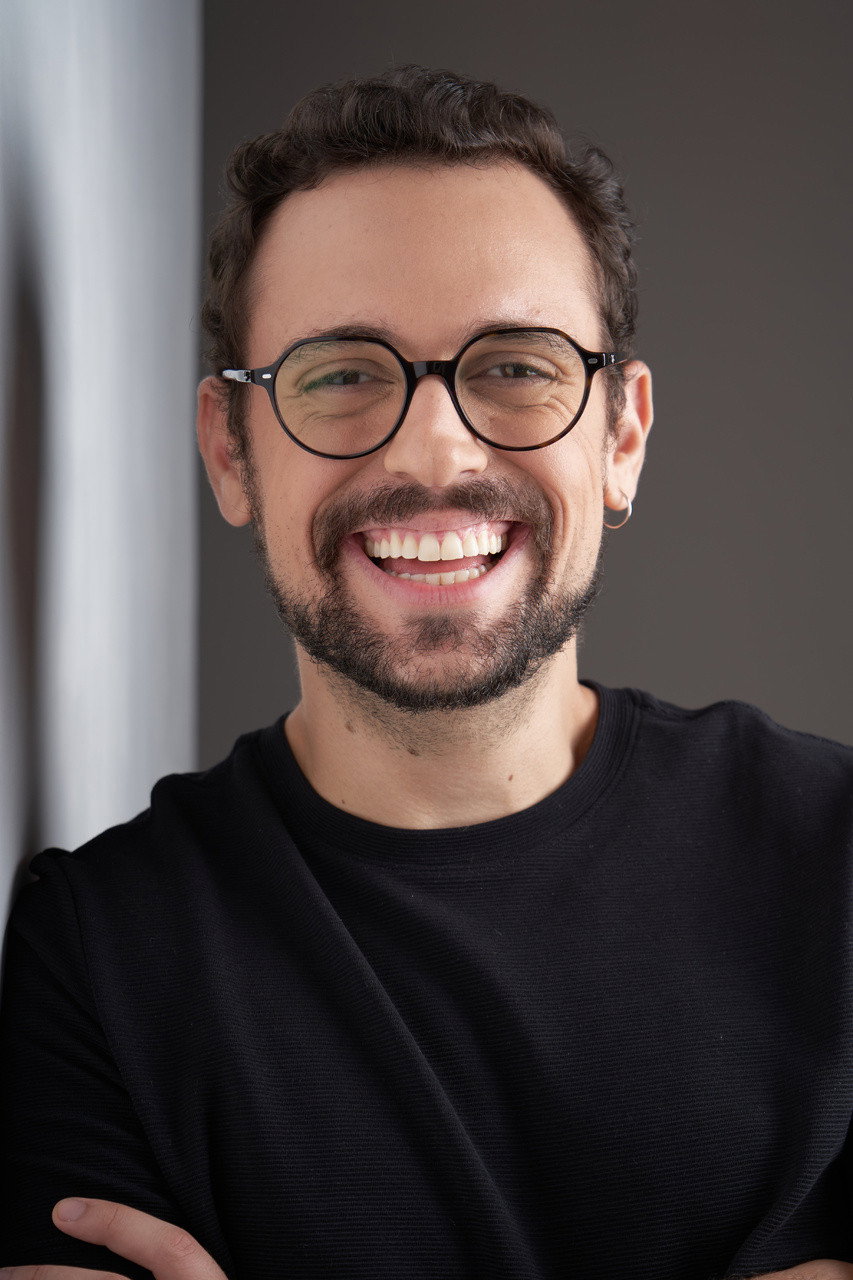 Hegon Moreira as Motoqueiro in Corpo Seco