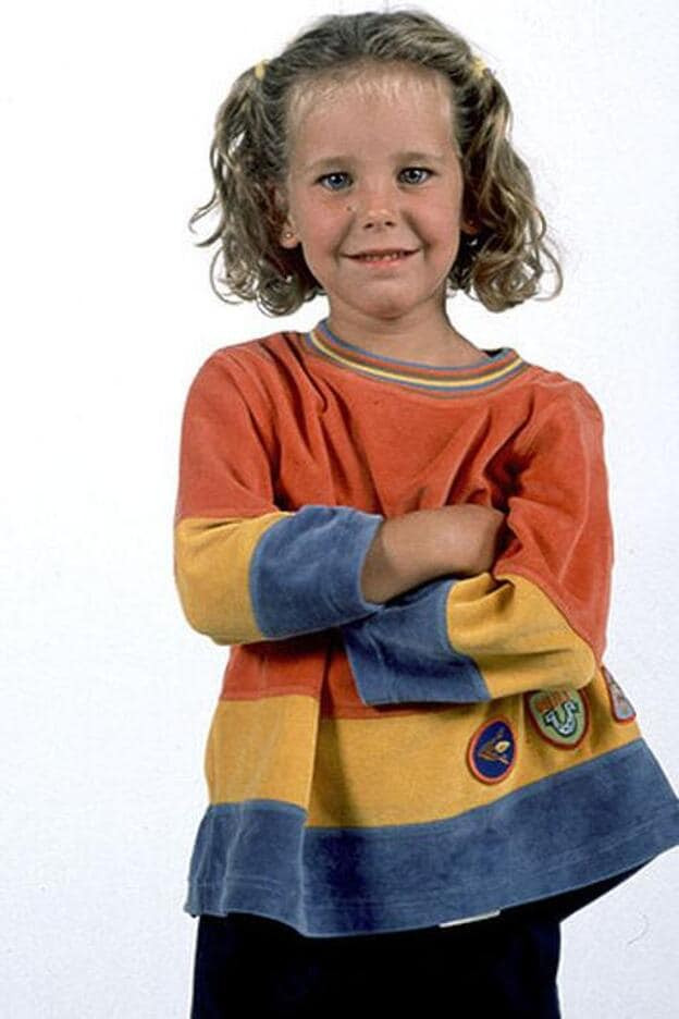 Marieta Bielsa as Anita in Family Doctor