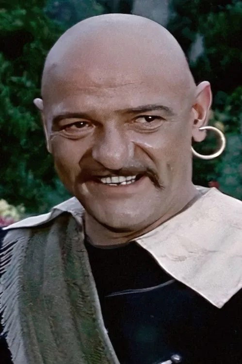 Livio Lorenzon as Guzman in Guns of the Black Witch