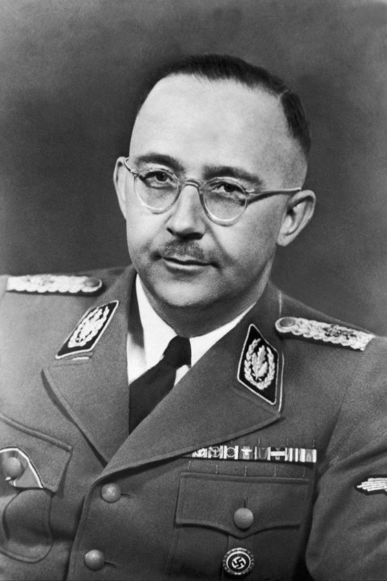 Heinrich Himmler as Self (archive footage) (uncredited) in Nuit et Brouillard