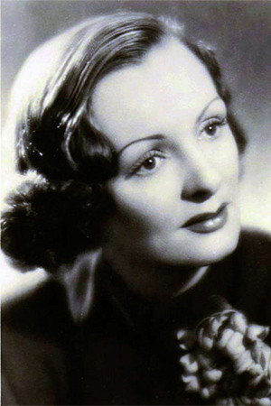 Světla Svozilová as Maruška Martenová in Slečna matinka