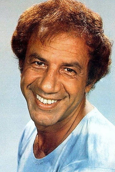 Nestor de Montemar as Pedro in O Sexo das Bonecas