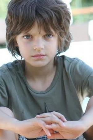 Niccolò Calvagna as Paolo in Those Happy Years