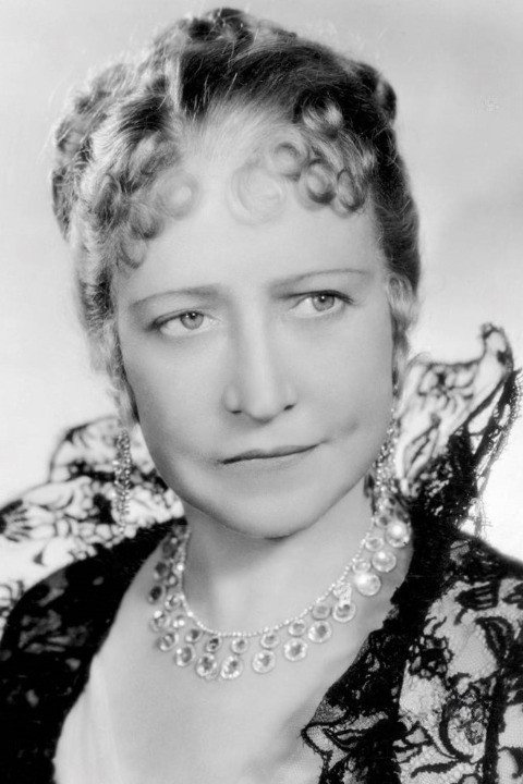 Georgia Caine as Mrs. Truesmith in Hail the Conquering Hero