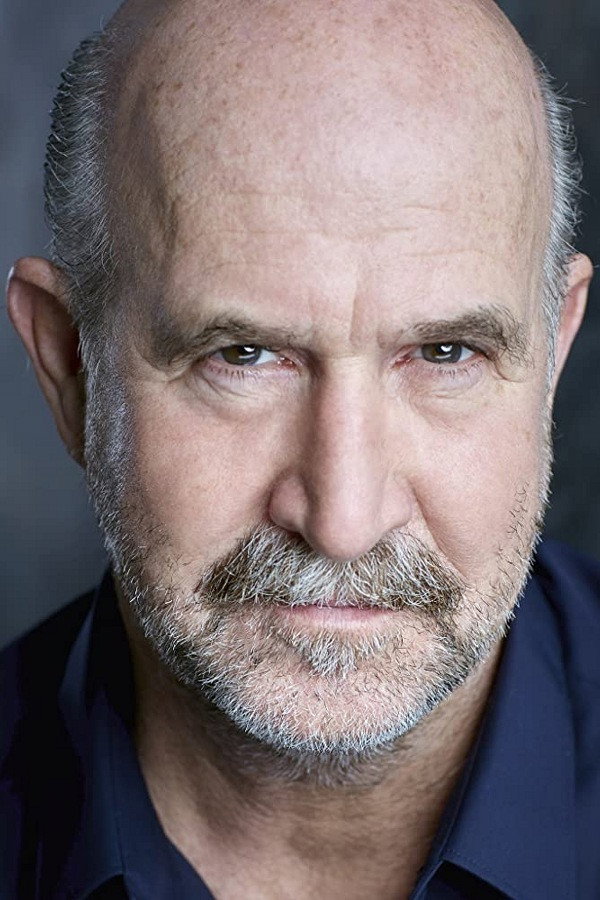 Jim Sweeney as Mick Turner in The Crews