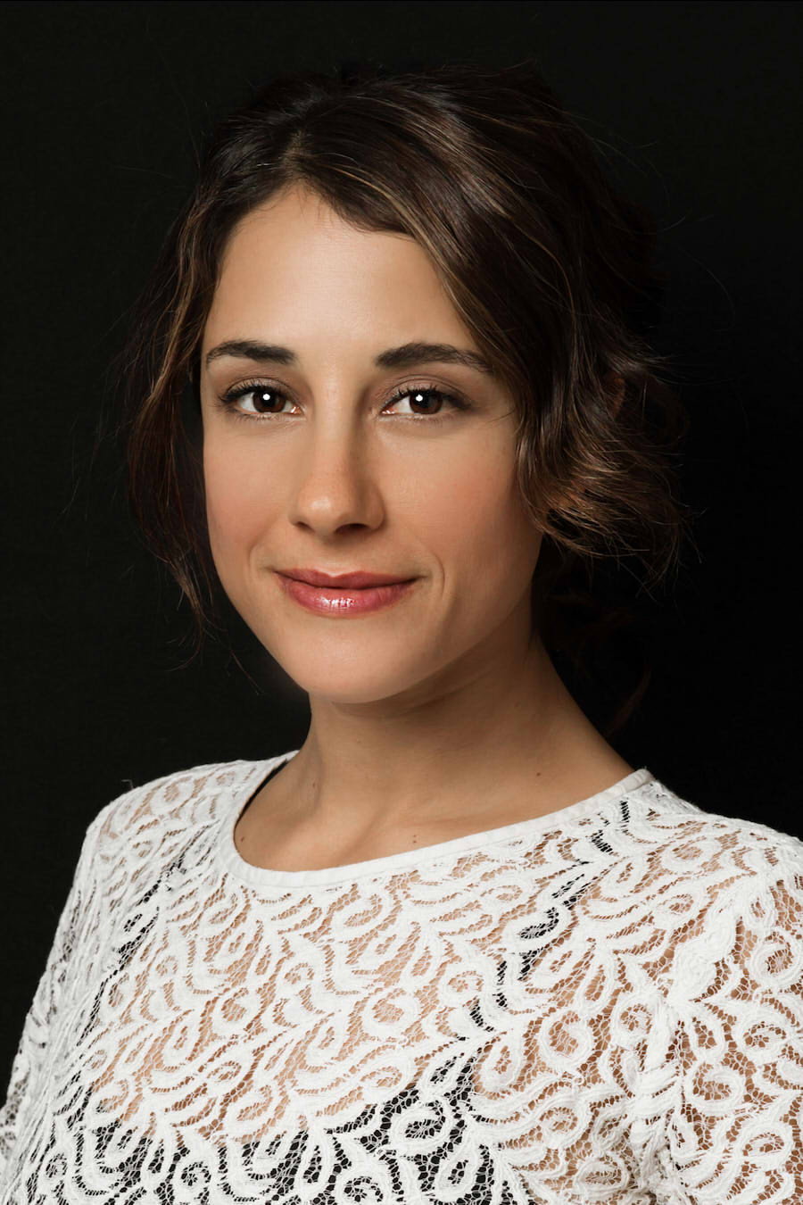 Elisa Zulueta as Marlen Marambio in Amar profundo