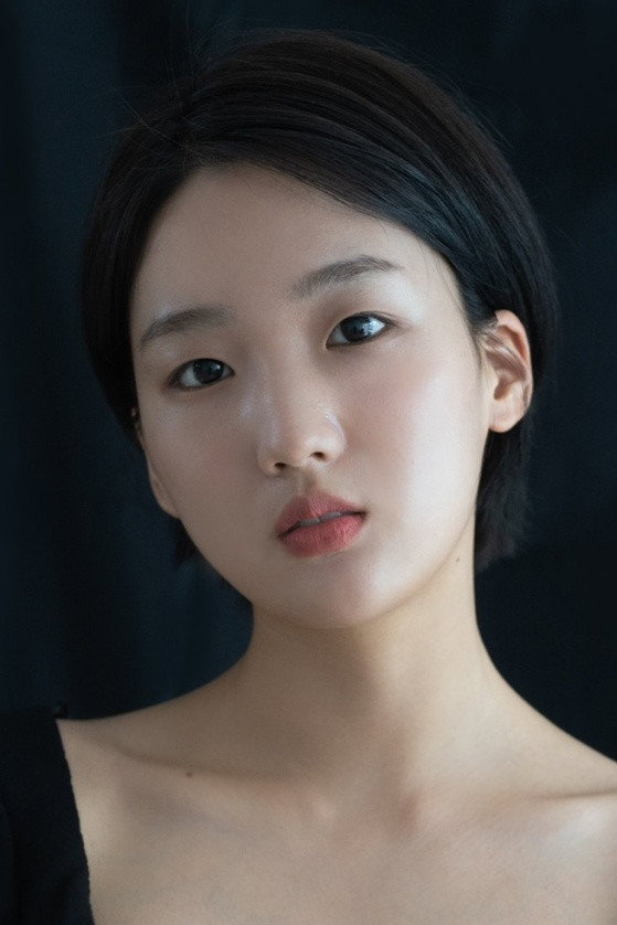 이도은 as Han-na in The Dream Songs
