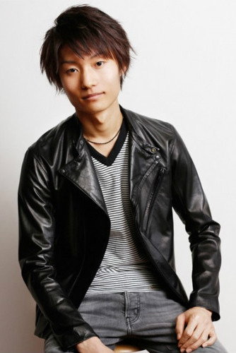 佐々木寿治 as Kentaro Tsubaki (voice) in Yamada-kun and the Seven Witches