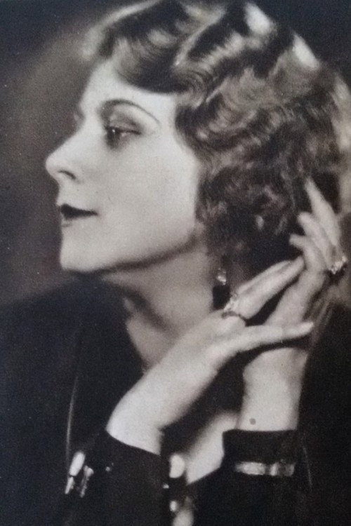Nelly Gaierová as Blind lady in Test of Memory