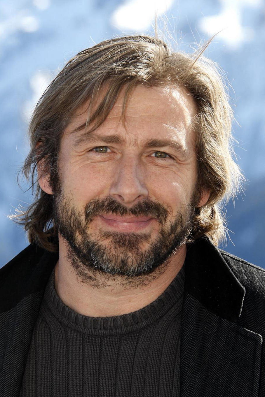 Bernard Yerlès as Simon Bergerac in Les Duettistes