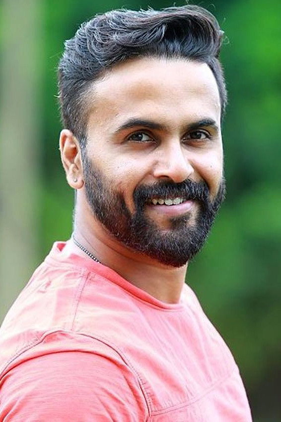 Sanju Sivaram as Arikuttan in The Chronicles Of The 4.5 Gang