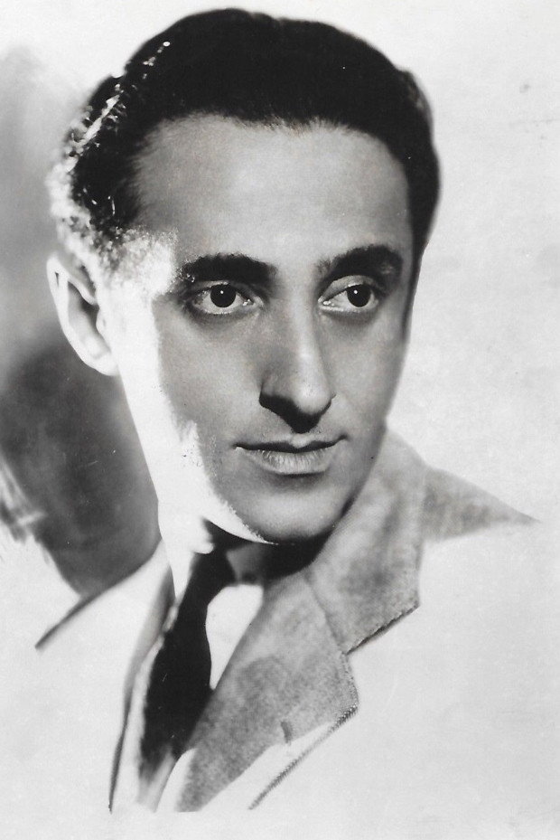 Leon Belasco as Alexis Karnoff in Philo Vance Returns