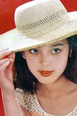 Dongfang Wenying as 贾探春 in Dream in Red Mansions