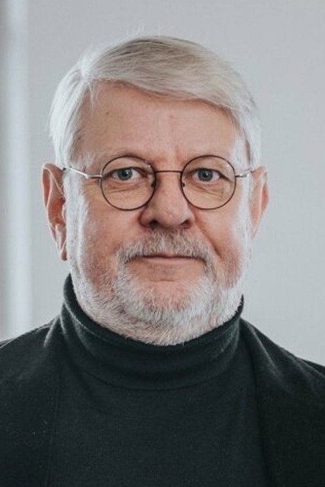 Harry Kõrvits as Masin in Farts of Fury